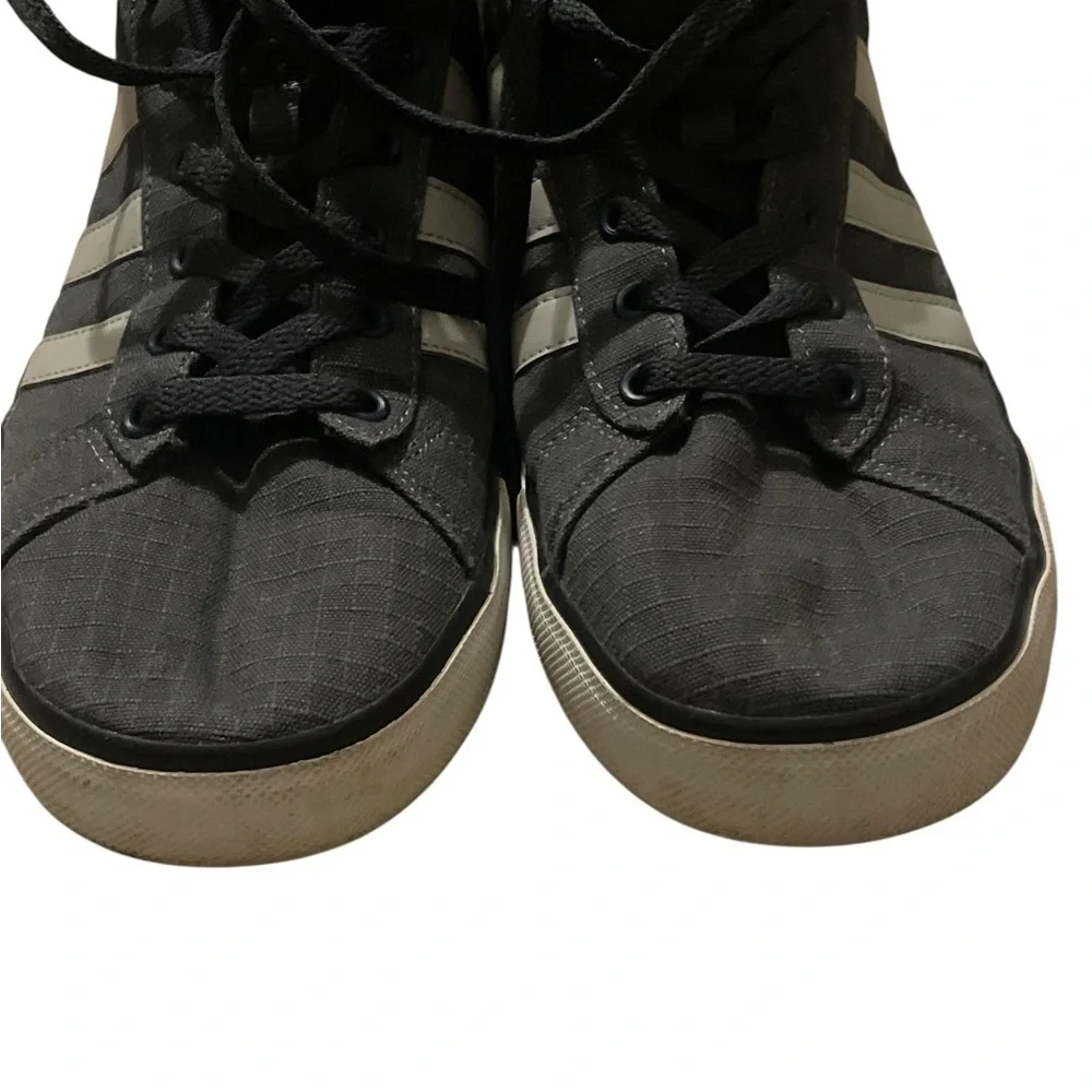 Adidas Men’s Gray Sneakers